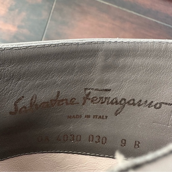 Size 9 Salvatore Ferragamo Women’s Fersea Gancini Grey Leather Riding Boots - Picture 13 of 16